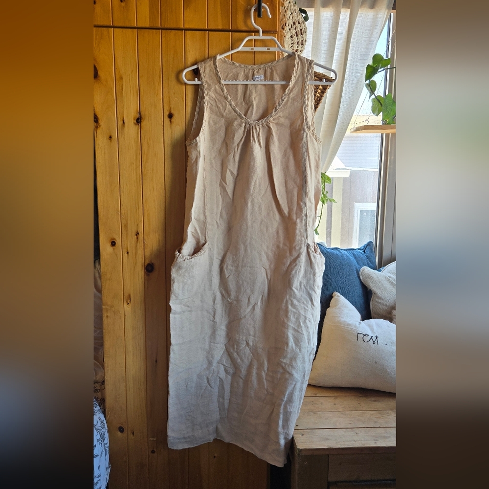 BORGOFIORI Sleeveless Cream Linen Dress